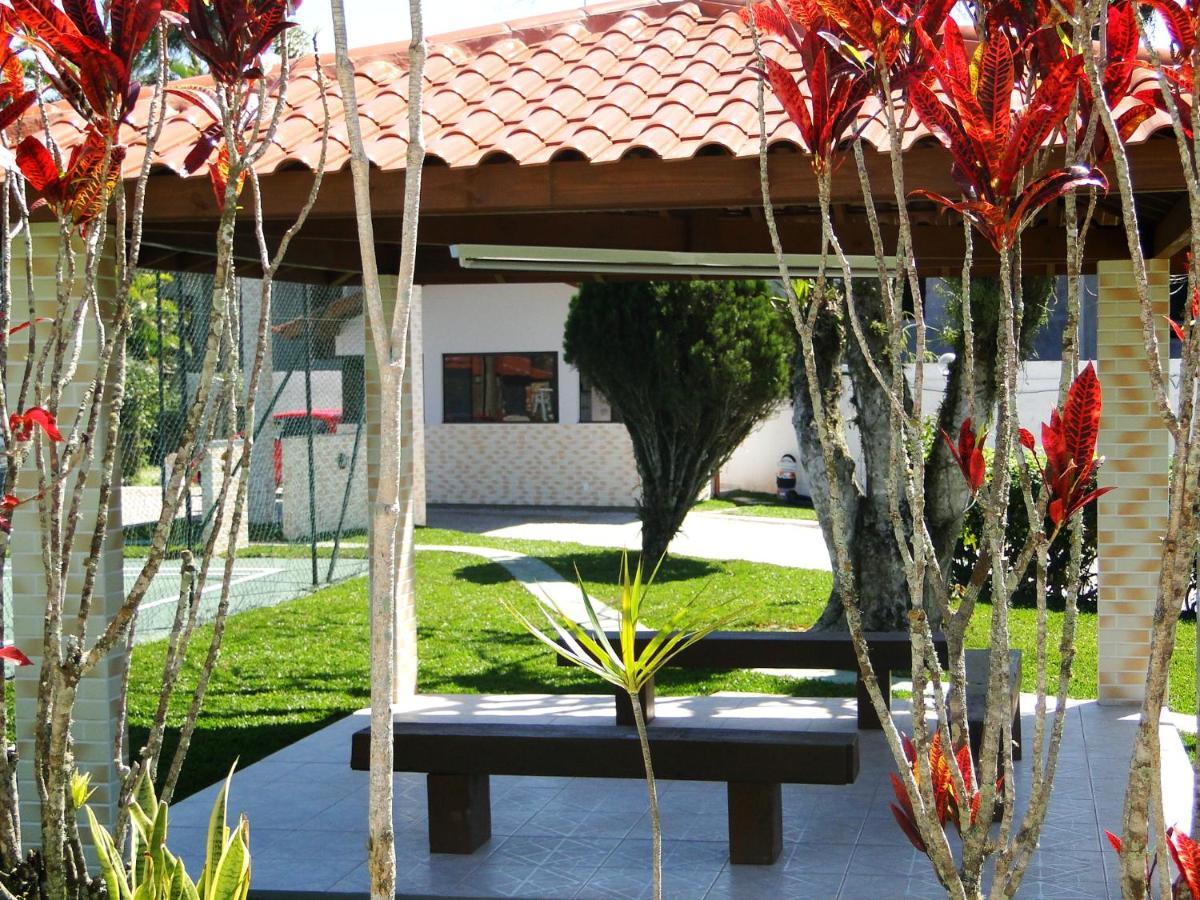 Сasa de vacaciones Casa Com Piscina Família